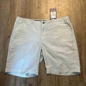 PEBBLE BEACH SHORTS SIZE(40)